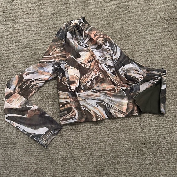 Zara One Shoulder top - Picture 4 of 5